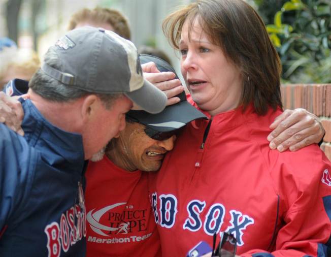 ss-130415-boston-bombing-hug-03.ss_full
