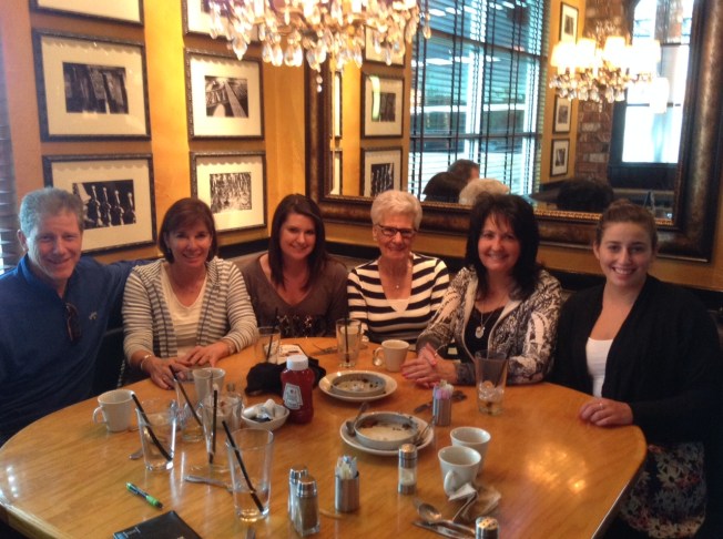 Doug, Dori, Amie, Aunt Helen, me & Kelly